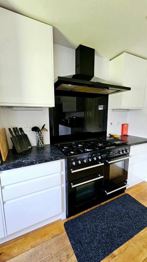 Дом отдыха 26 Woodgrove Drive